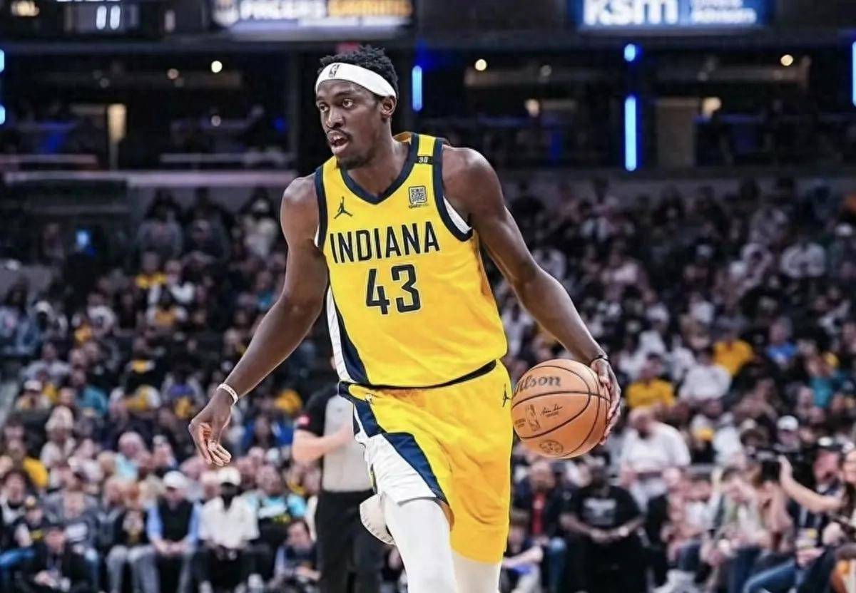 西亚卡姆迎来五赛季出色发挥，阿森纳观众热烈欢呼！